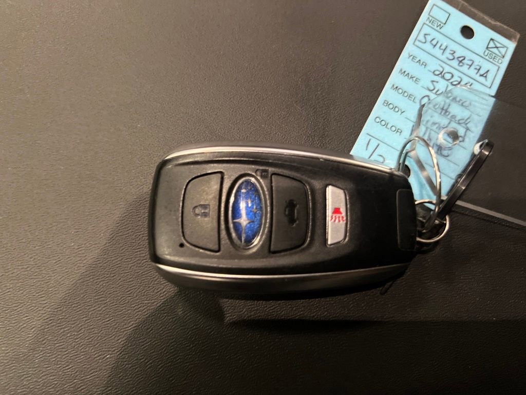 Used 2024 Subaru Outback Limited image 32