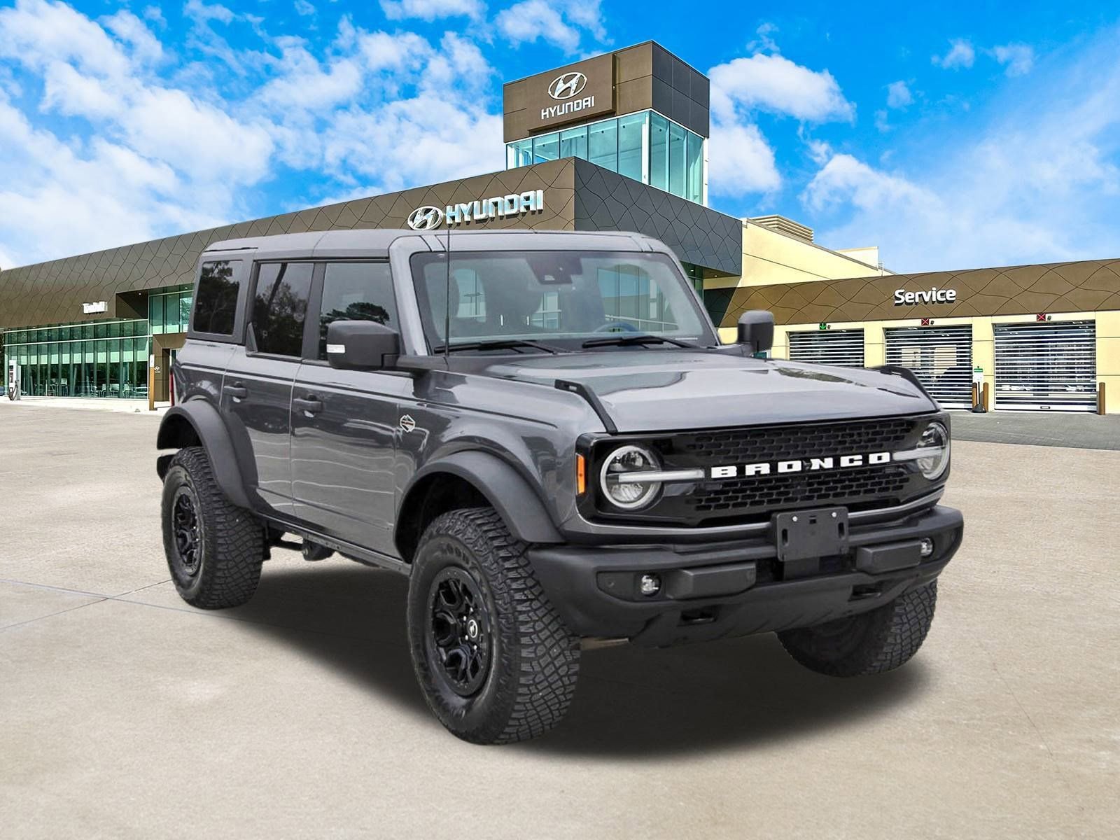 Used 2022 Ford Bronco Wildtrak image 3