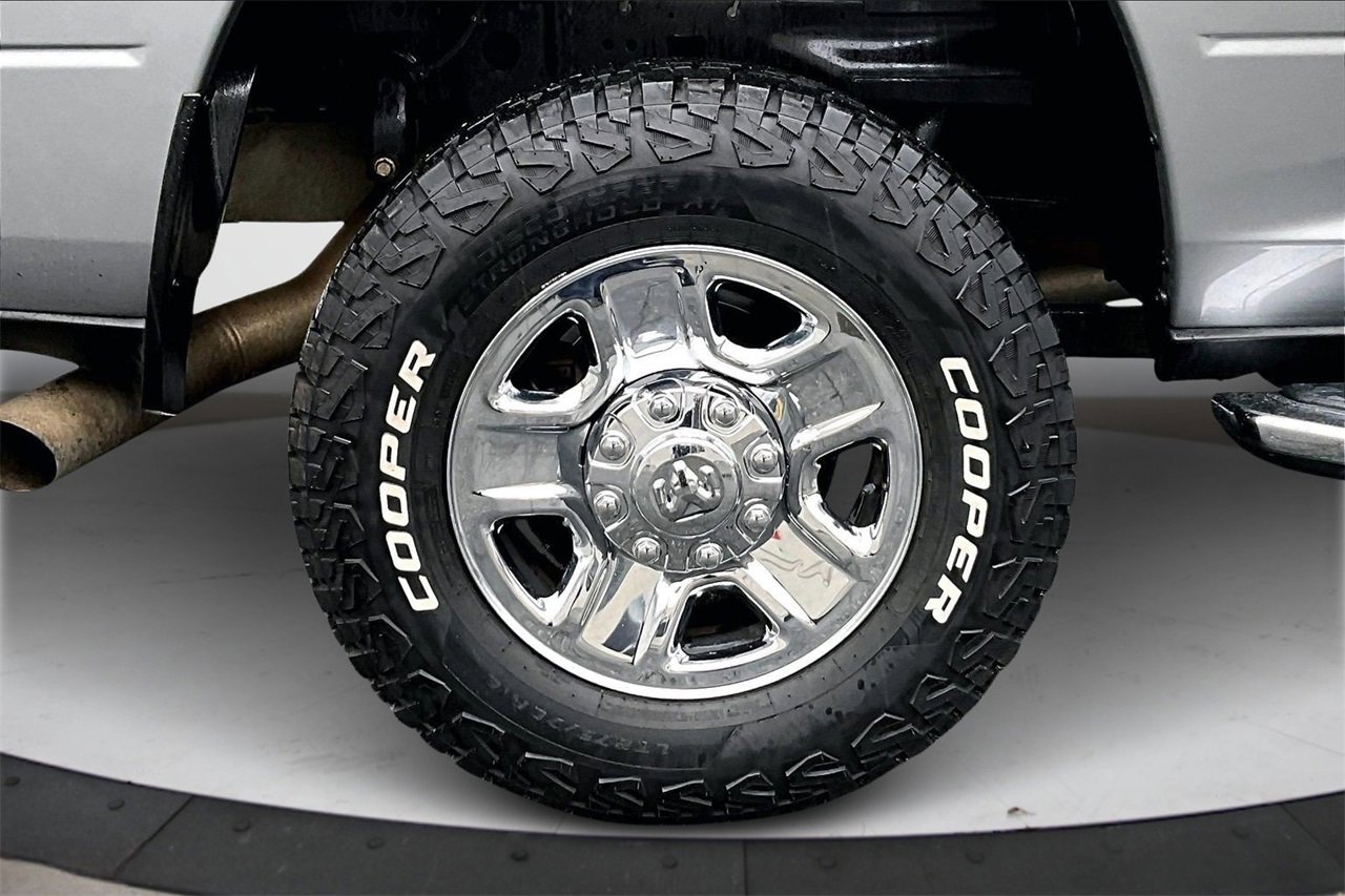 Used 2019 RAM 2500 Big Horn image 33