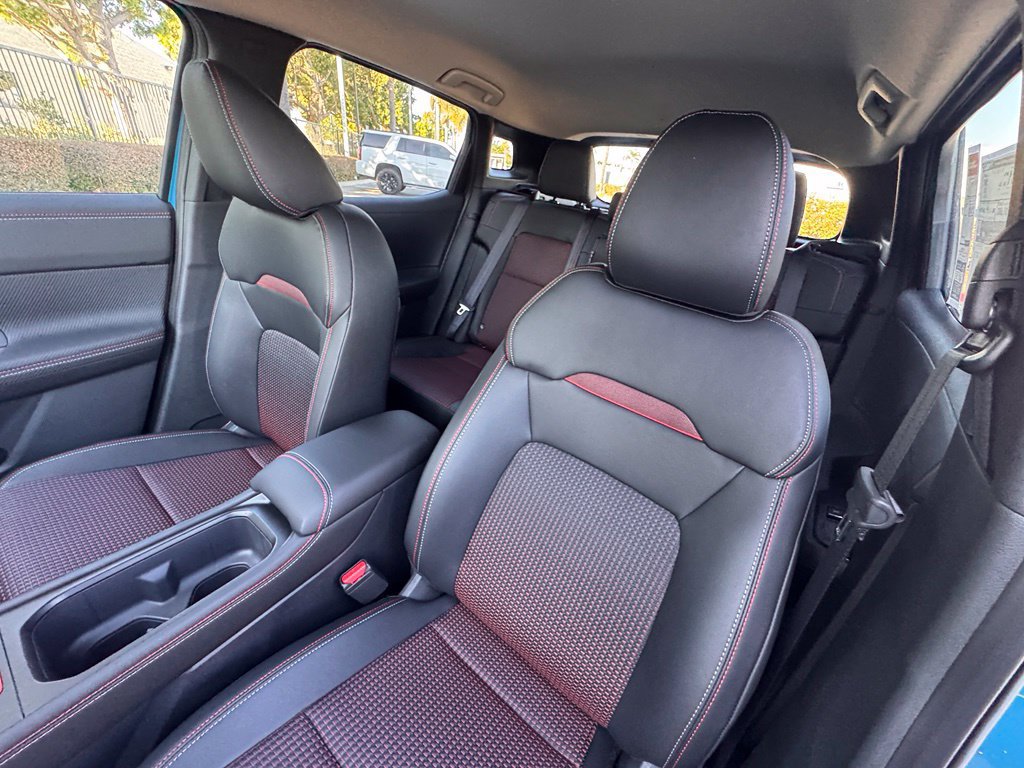 New 2026 Nissan Kicks SR FWD image 12