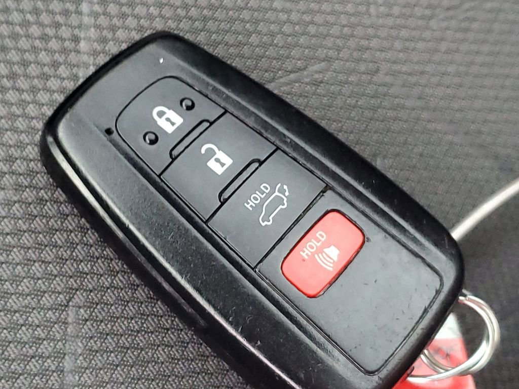 Used 2019 Toyota RAV4 XLE image 39