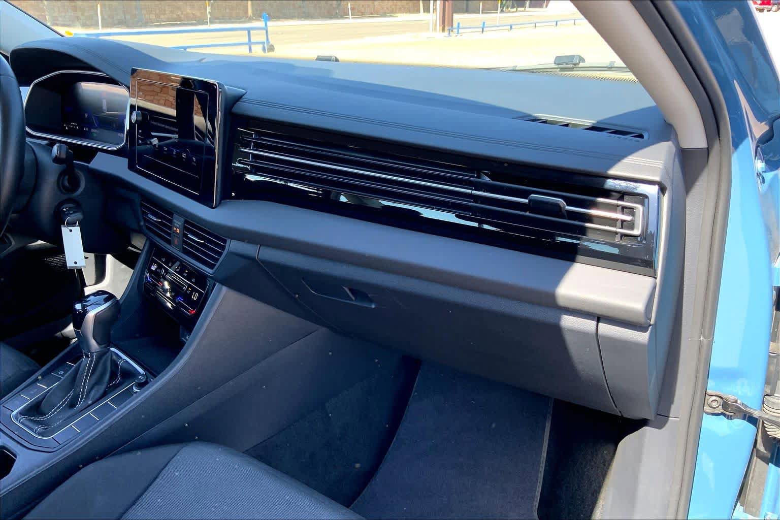 Used 2025 Volkswagen Jetta S FWD image 18
