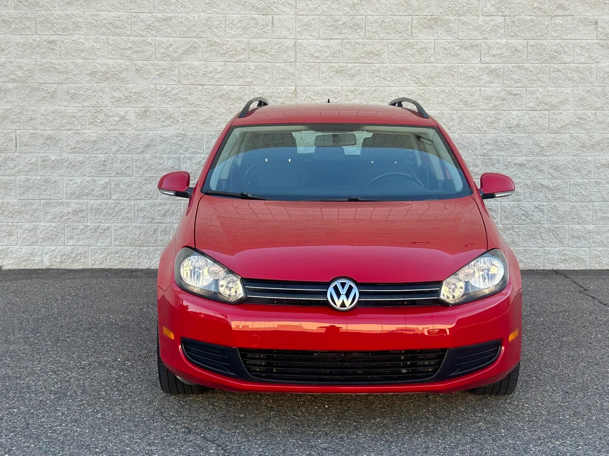 Used 2012 Volkswagen Jetta TDI FWD image 2