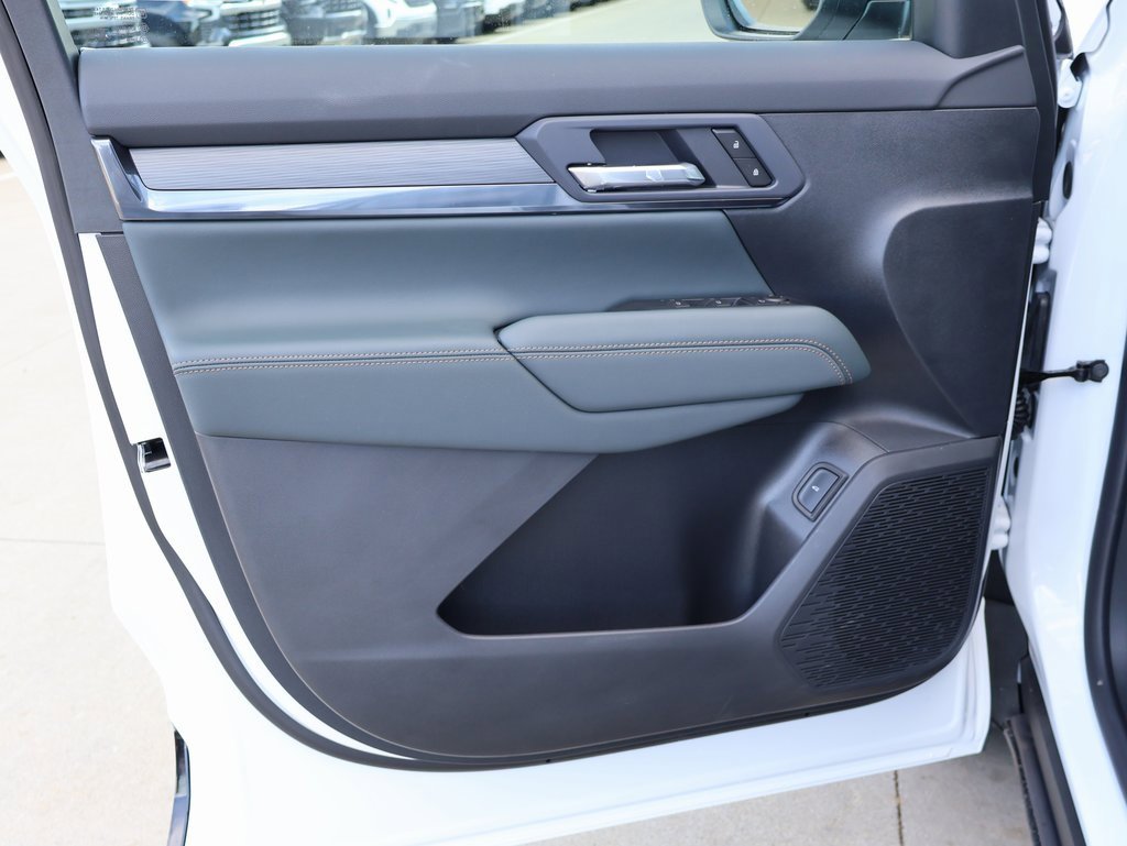 New 2026 GMC Terrain AT4 w/ LPO, Black Badging Package image 11