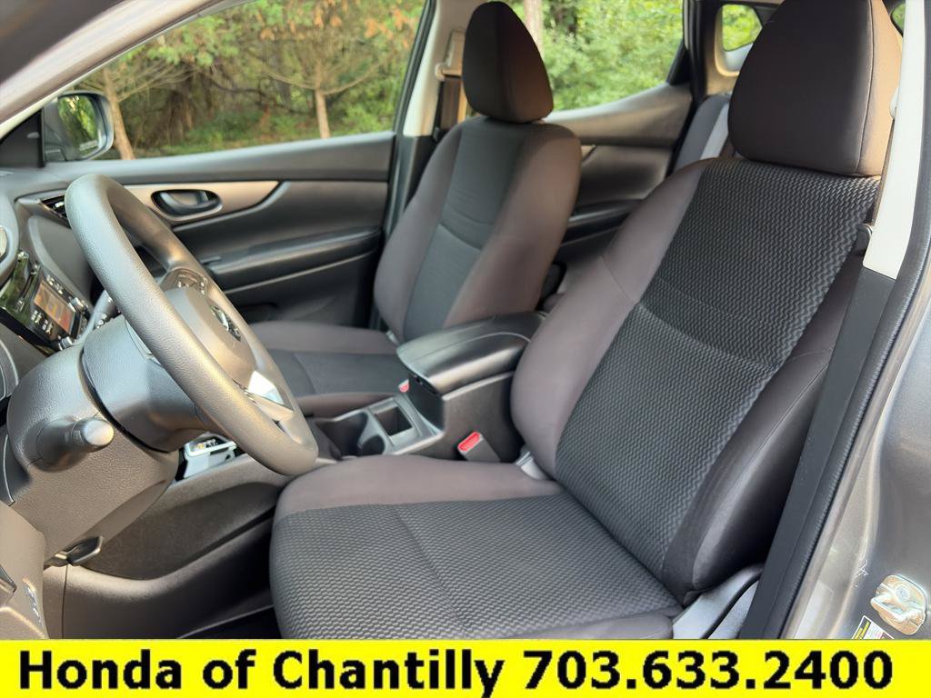 Used 2018 Nissan Rogue Sport S w/ S Appearance Package AWD/4WD image 21