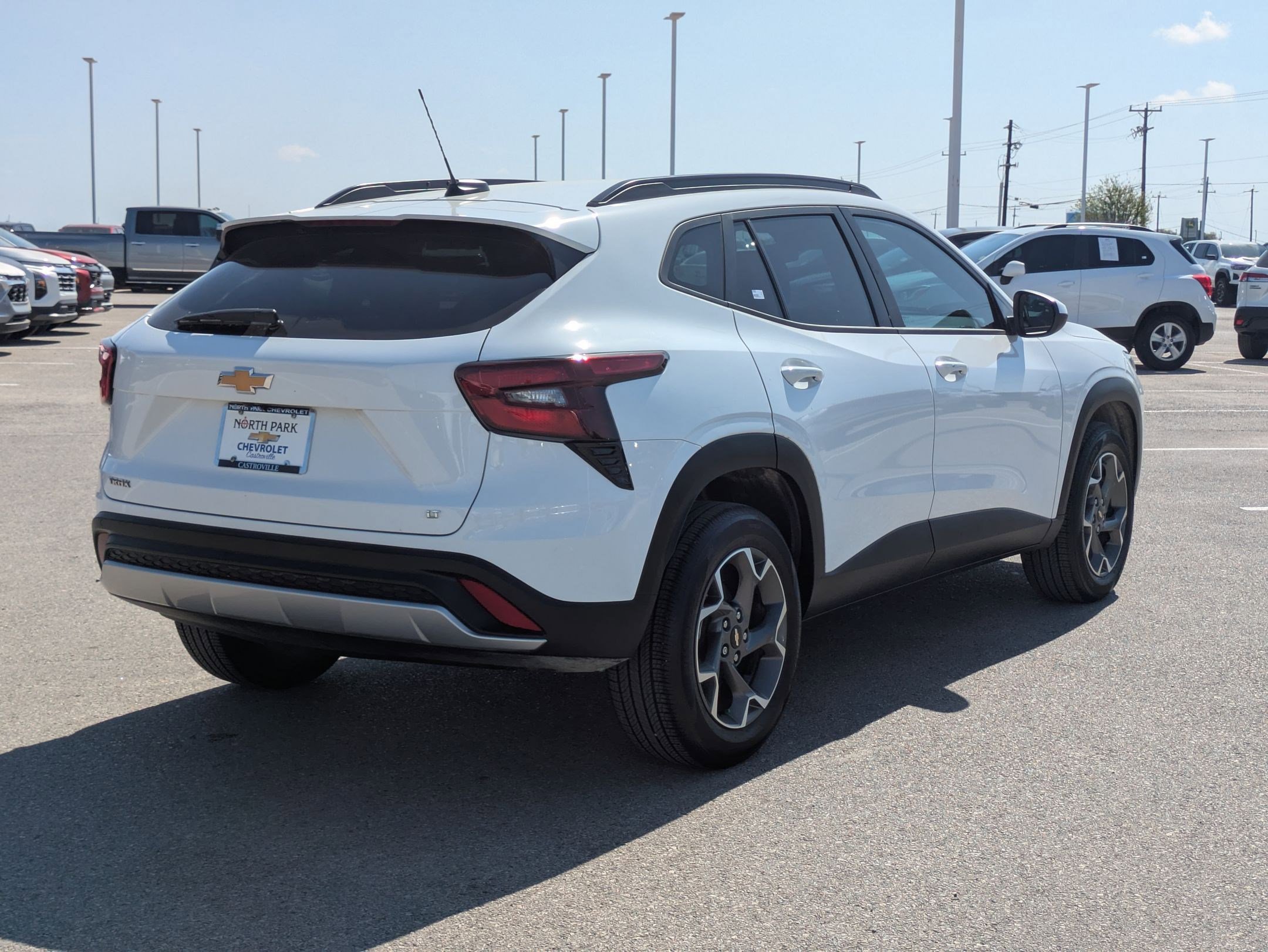 Used 2024 Chevrolet Trax LT w/ Driver Confidence Package image 3