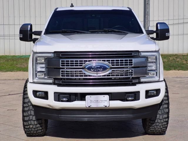 Used 2019 Ford F250 Platinum w/ Platinum Ultimate Package AWD/4WD image 2