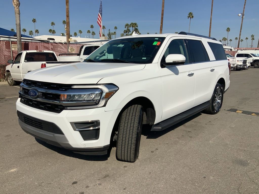 Used 2024 Ford Expedition Max Limited image 3