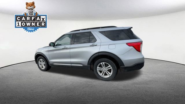Used 2023 Ford Explorer XLT AWD/4WD image 7