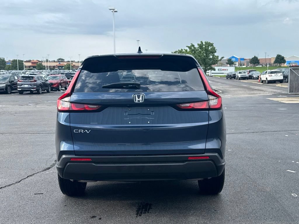 Used 2025 Honda CR-V LX image 6