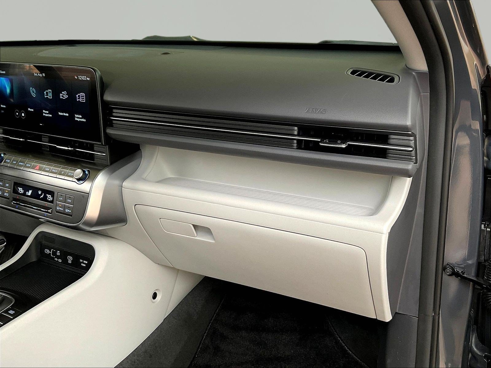 Used 2024 Hyundai Kona SEL FWD image 25