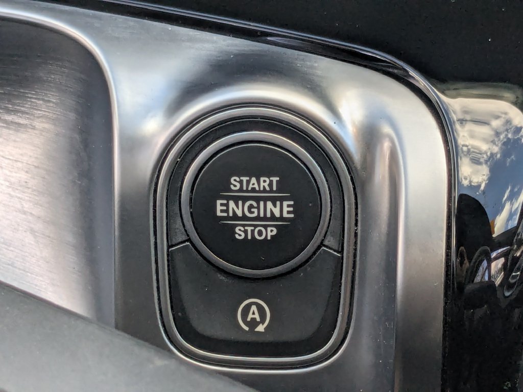 Certified 2021 Mercedes-Benz GLB 250 4MATIC image 14