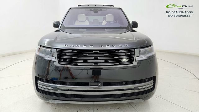 Used 2023 Land Rover Range Rover SE AWD/4WD image 2