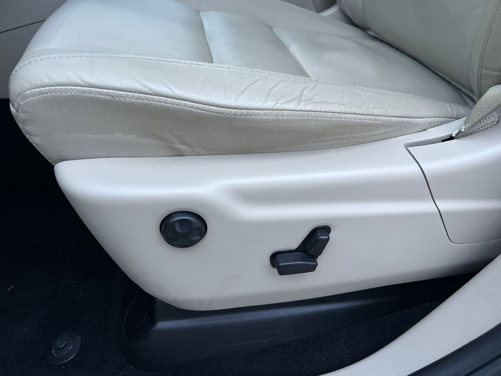 Used 2020 Jeep Grand Cherokee Limited image 14