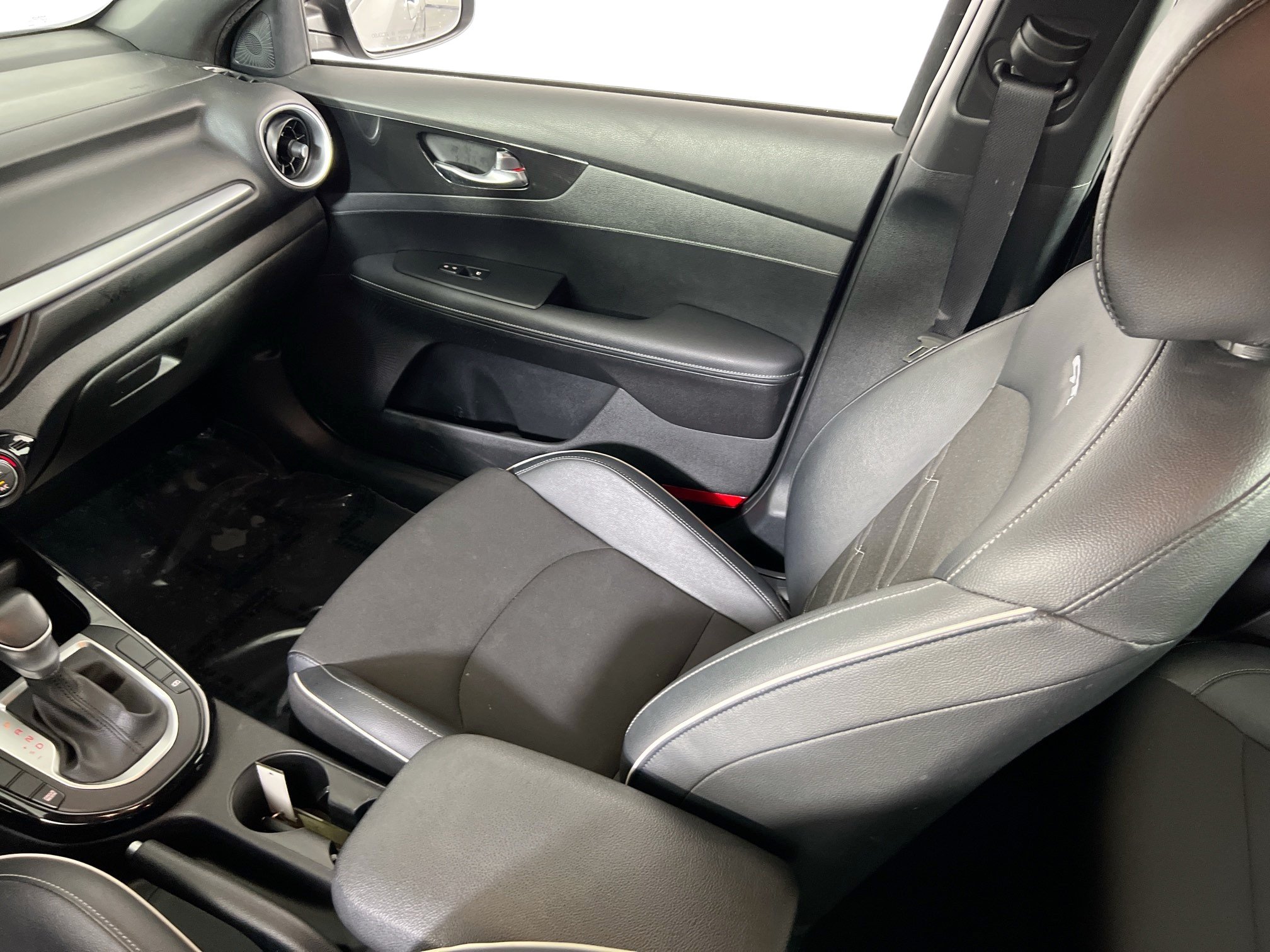 Used 2023 Kia Forte GT-Line FWD image 22