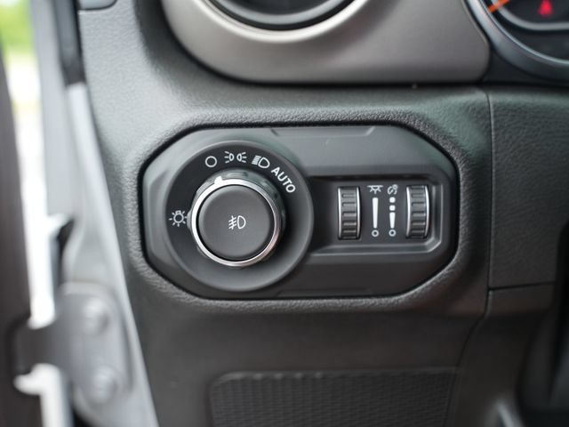 Used 2021 Jeep Wrangler Unlimited Sport AWD/4WD image 34