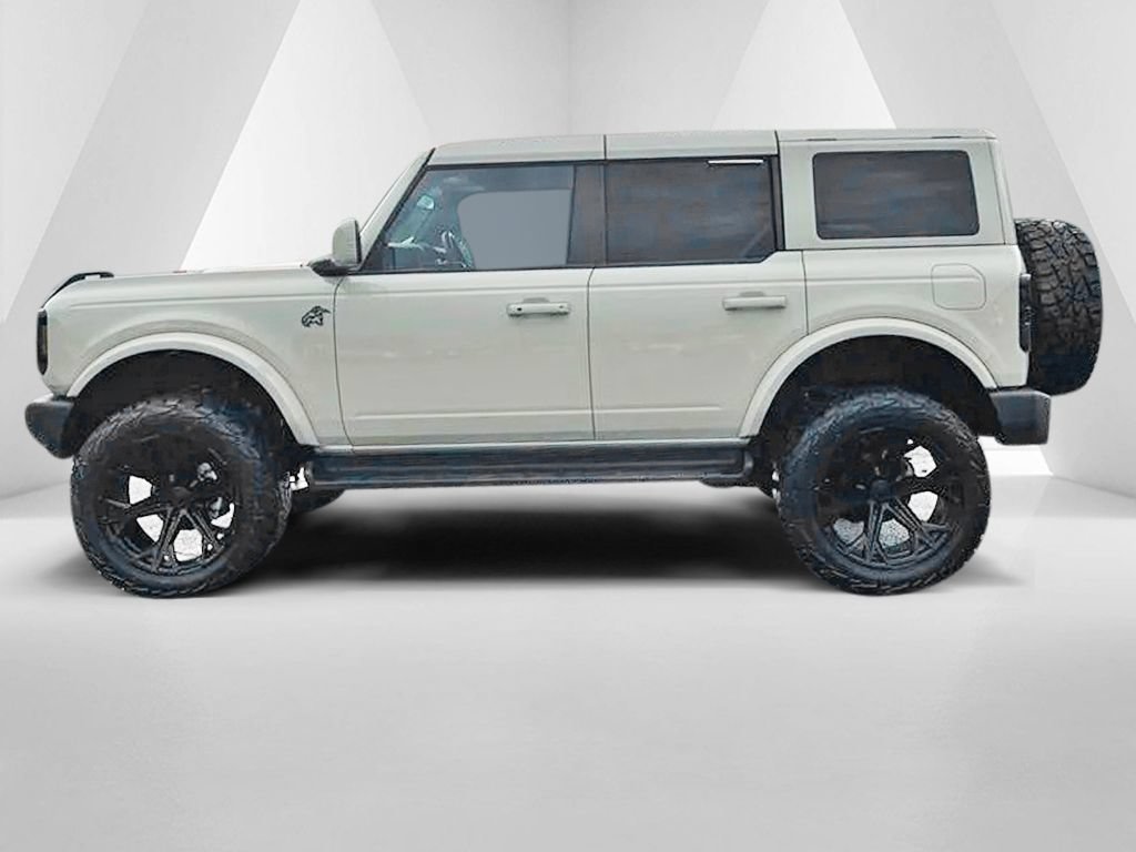 Used 2025 Ford Bronco Outer Banks AWD/4WD image 4