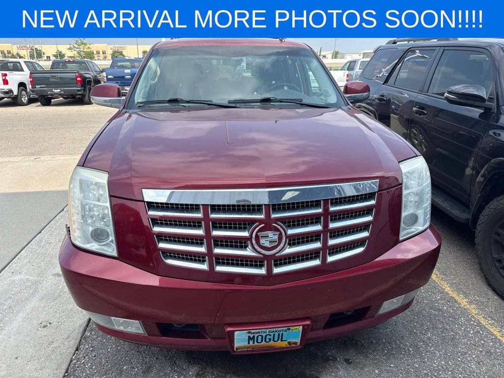 Used 2010 Cadillac Escalade Luxury AWD/4WD image 2