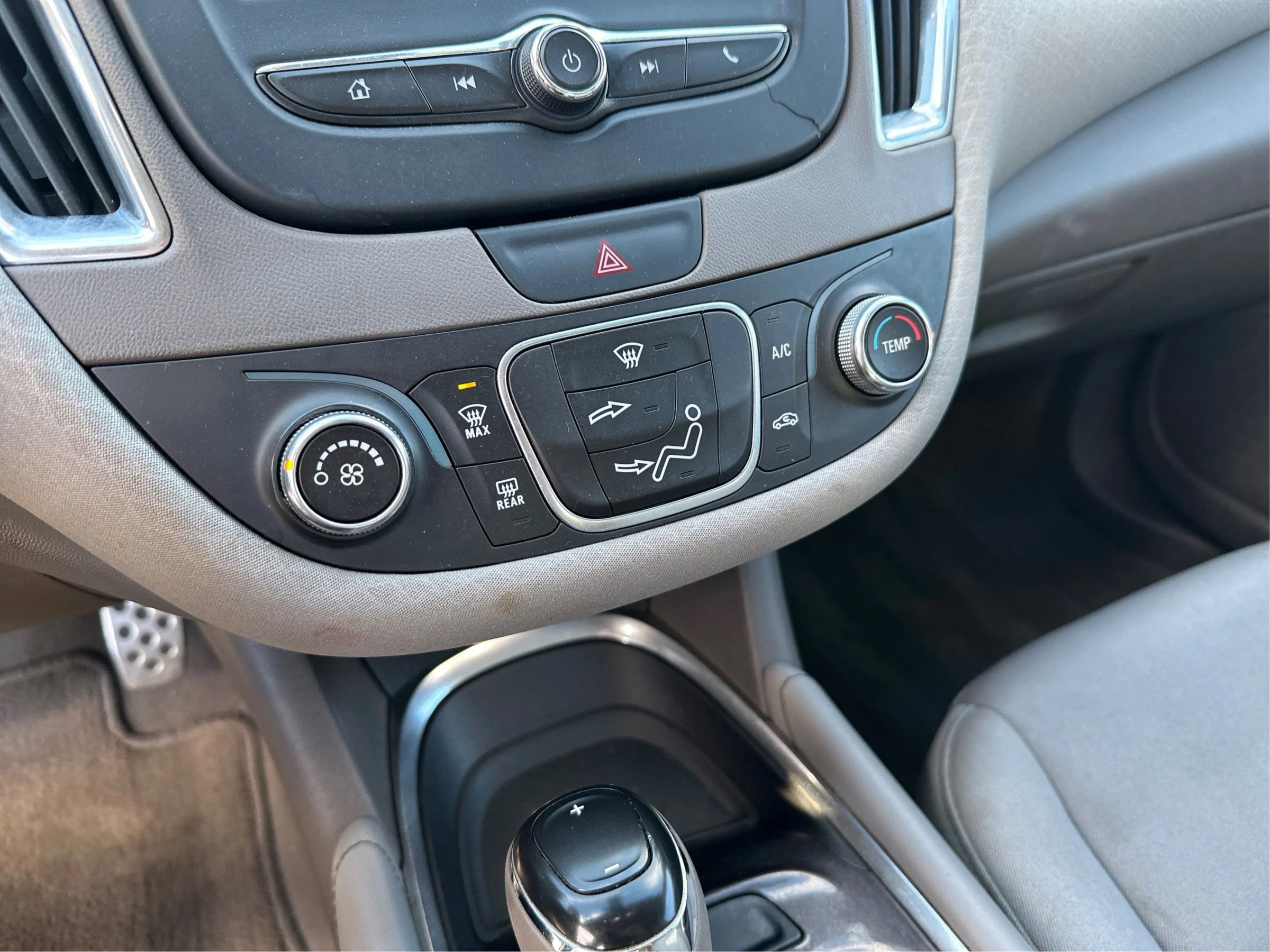 Used 2016 Chevrolet Malibu LT image 26