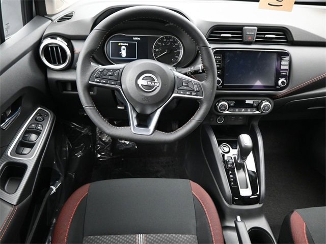 New 2025 Nissan Versa SR w/ Trunk Package image 12