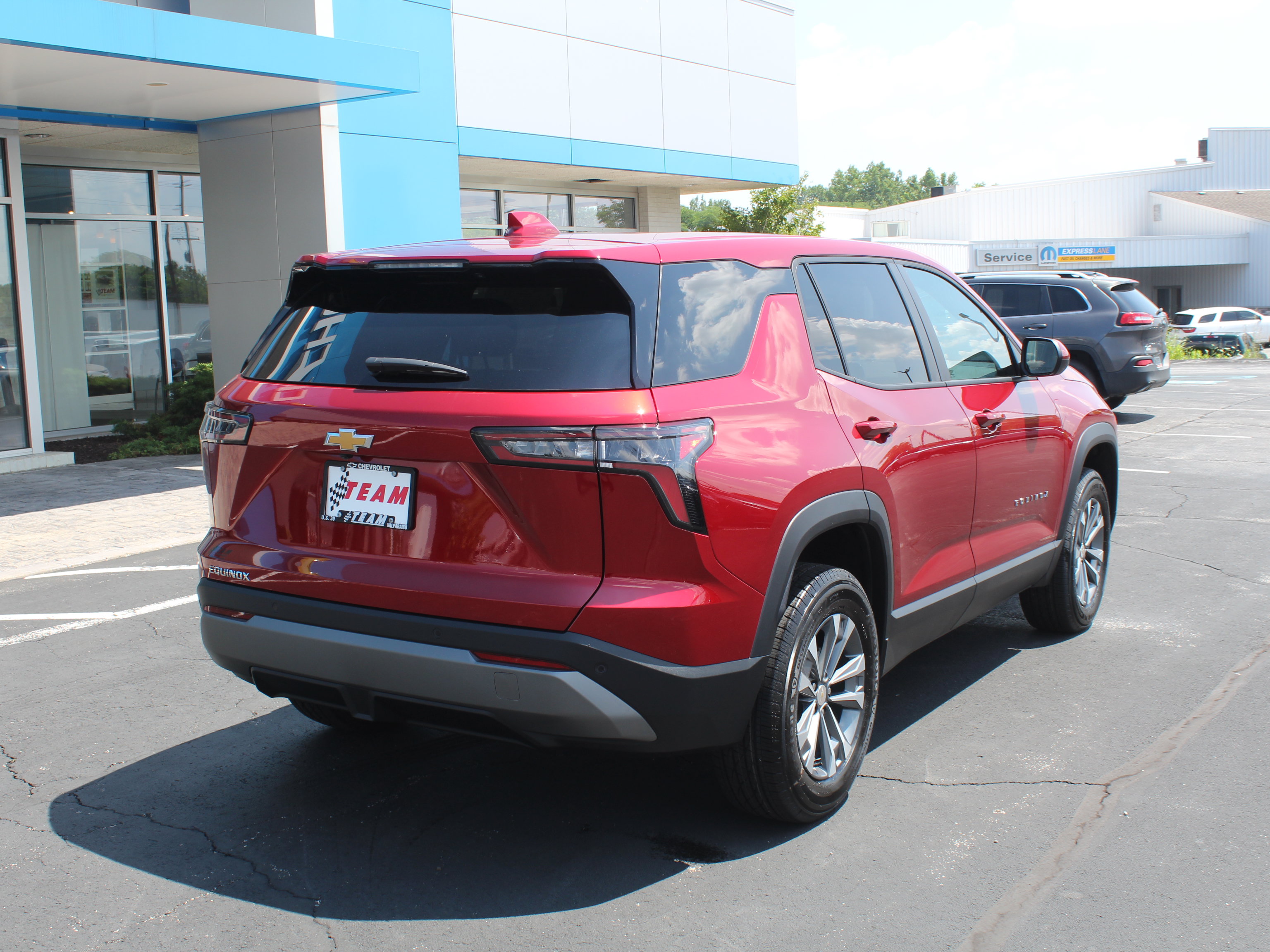 New 2027 Chevrolet Equinox LT FWD image 4