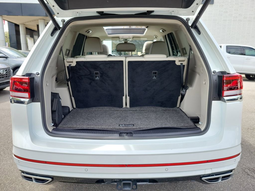 Used 2024 Volkswagen Atlas SEL Premium R-Line AWD/4WD image 9
