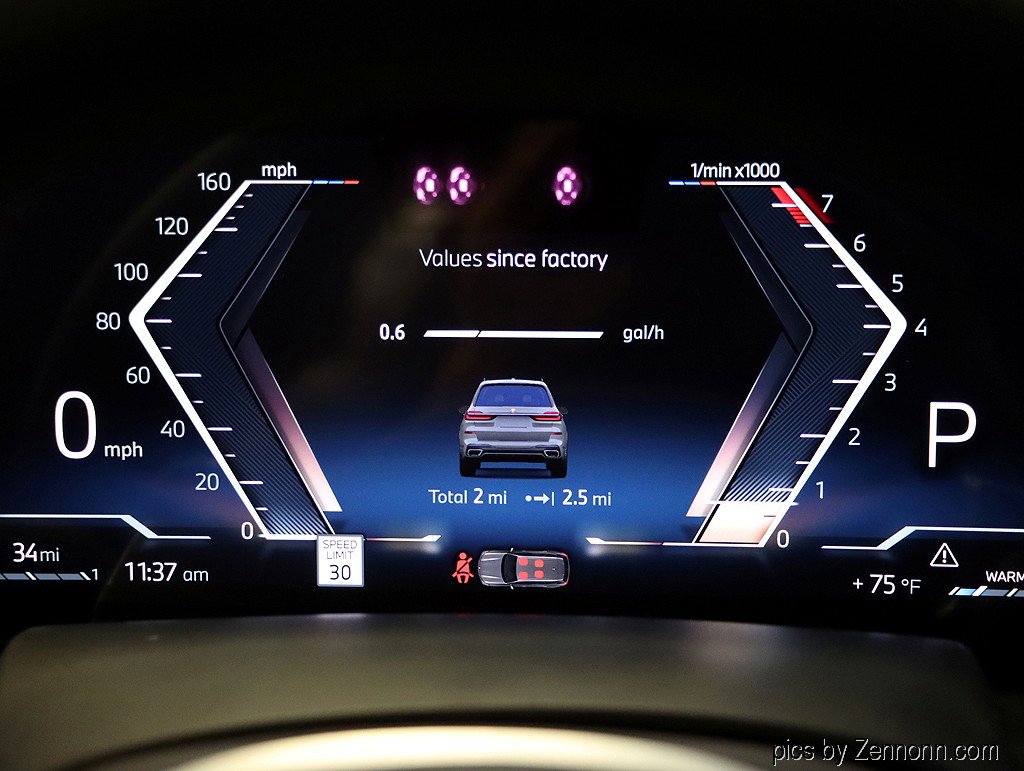 Used 2026 BMW X7 xDrive40i w/ Executive Package image 18