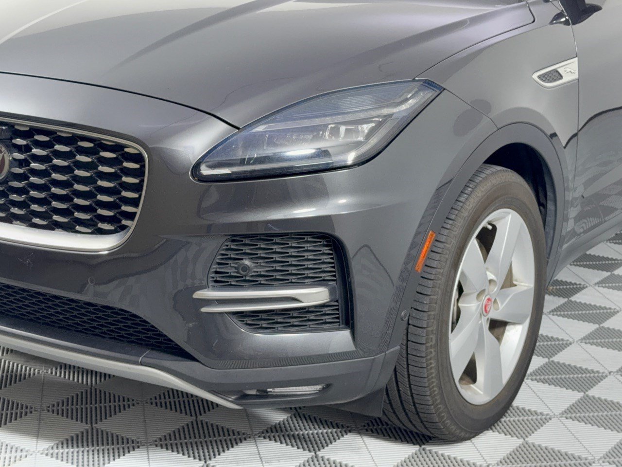 Used 2021 Jaguar E-PACE SE AWD/4WD image 11