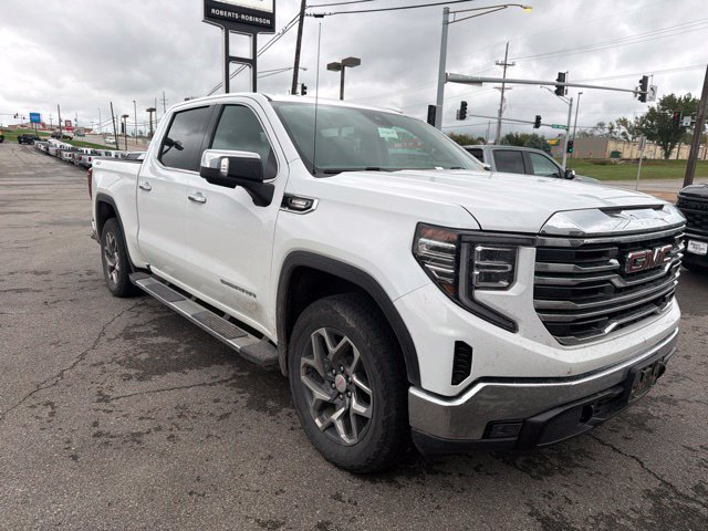 Used 2025 GMC Sierra 1500 SLT w/ SLT Premium Package AWD/4WD image 11