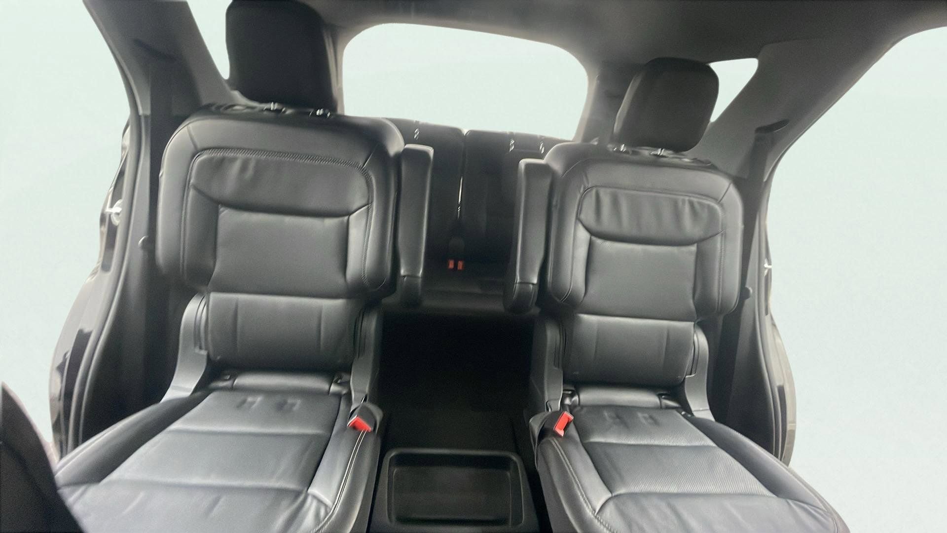 Used 2020 Ford Explorer Limited image 19