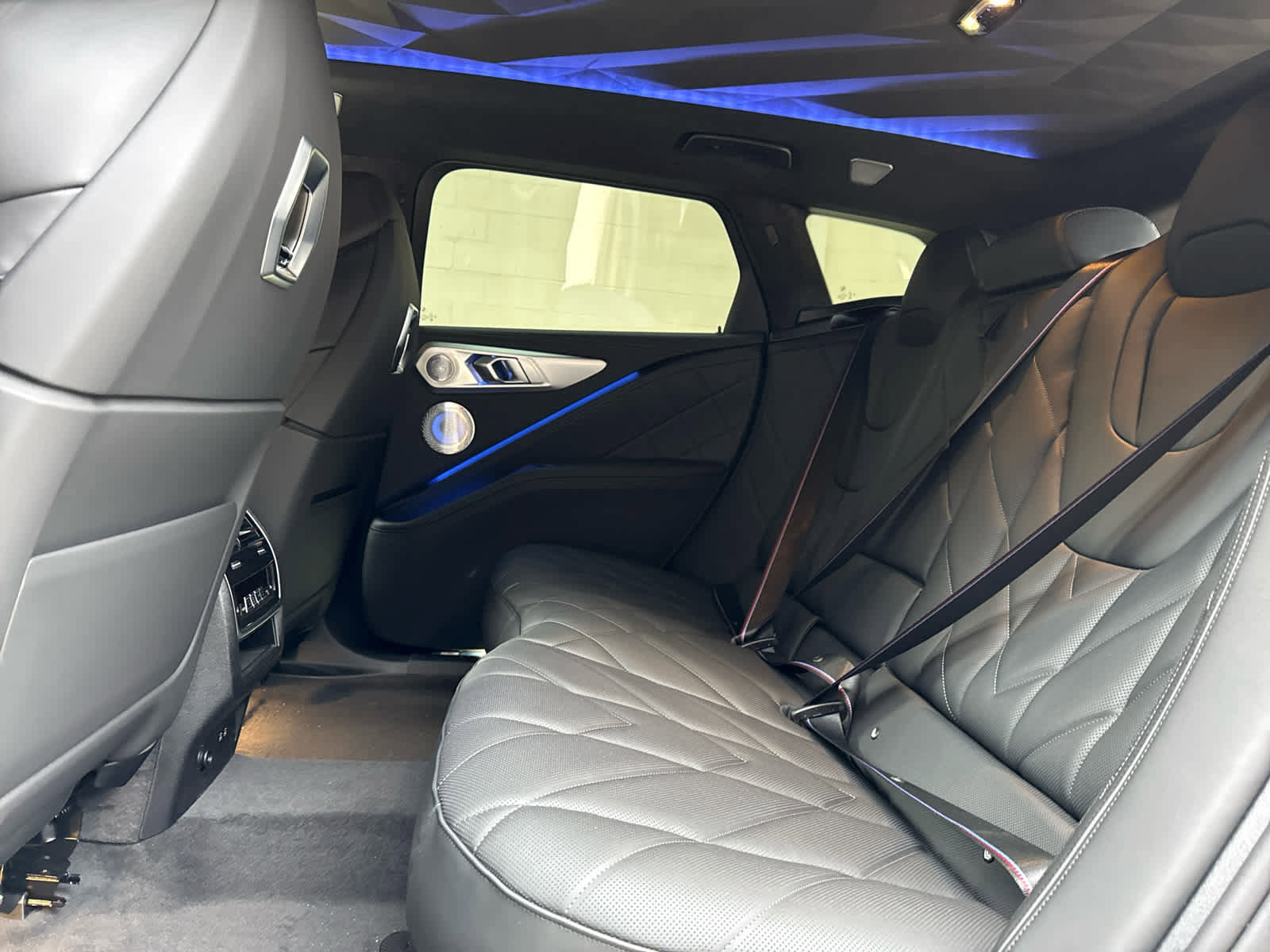 New 2026 BMW XM Label Red image 16