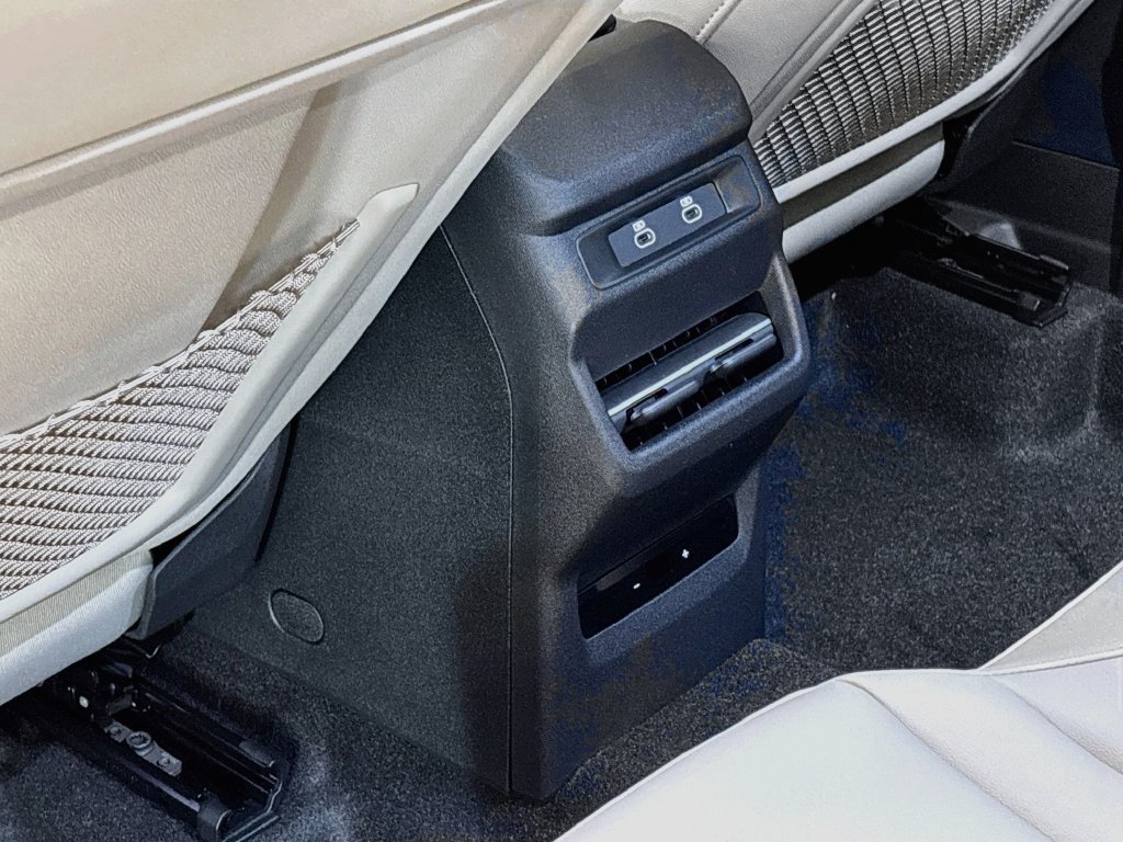 New 2026 Audi Q3 quattro 2.0T AWD/4WD image 17