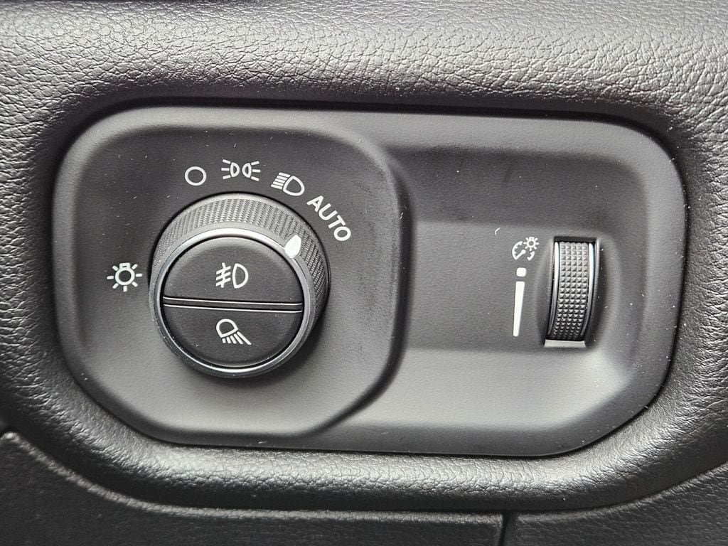 New 2026 RAM 1500 Big Horn AWD/4WD image 24