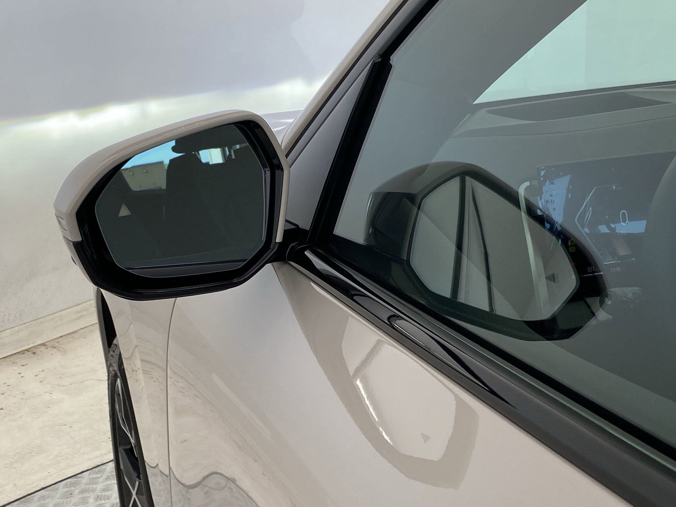 Certified 2025 BMW X3 xDrive30i w/ Premium Package image 22