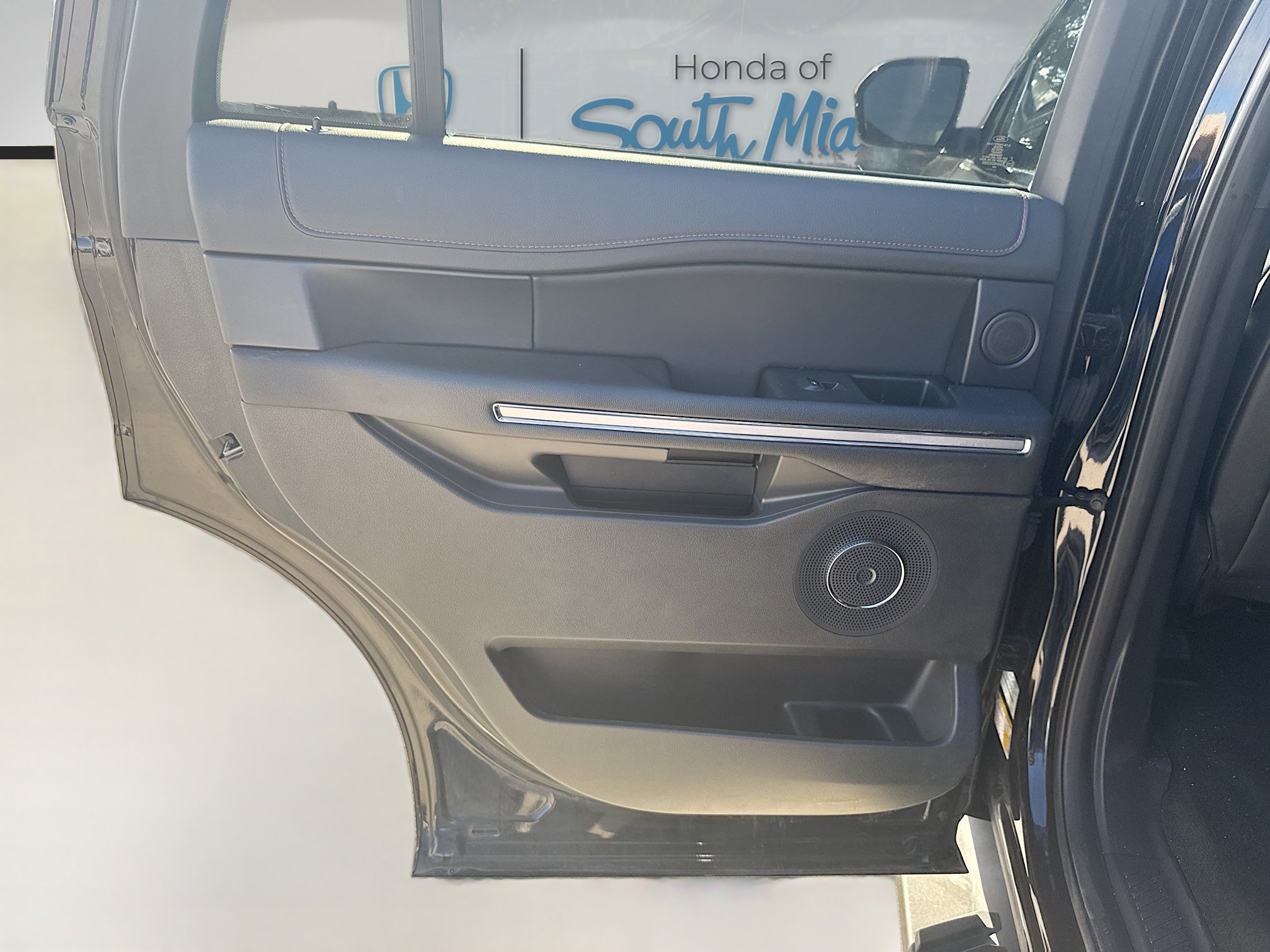 Used 2024 Ford Expedition Timberline image 27