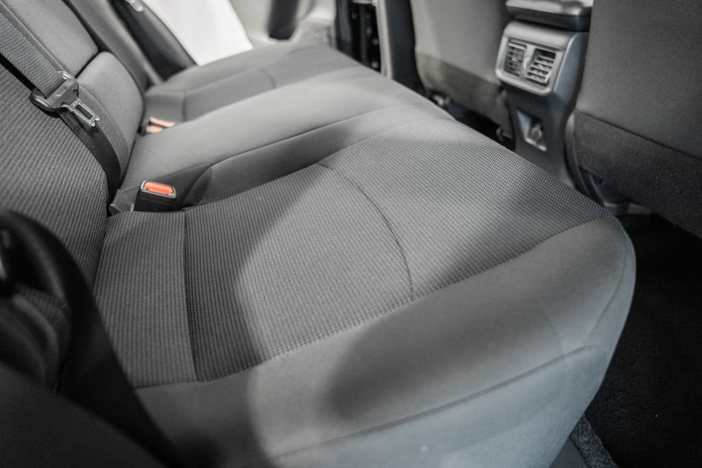 Used 2025 Toyota RAV4 LE AWD/4WD image 26