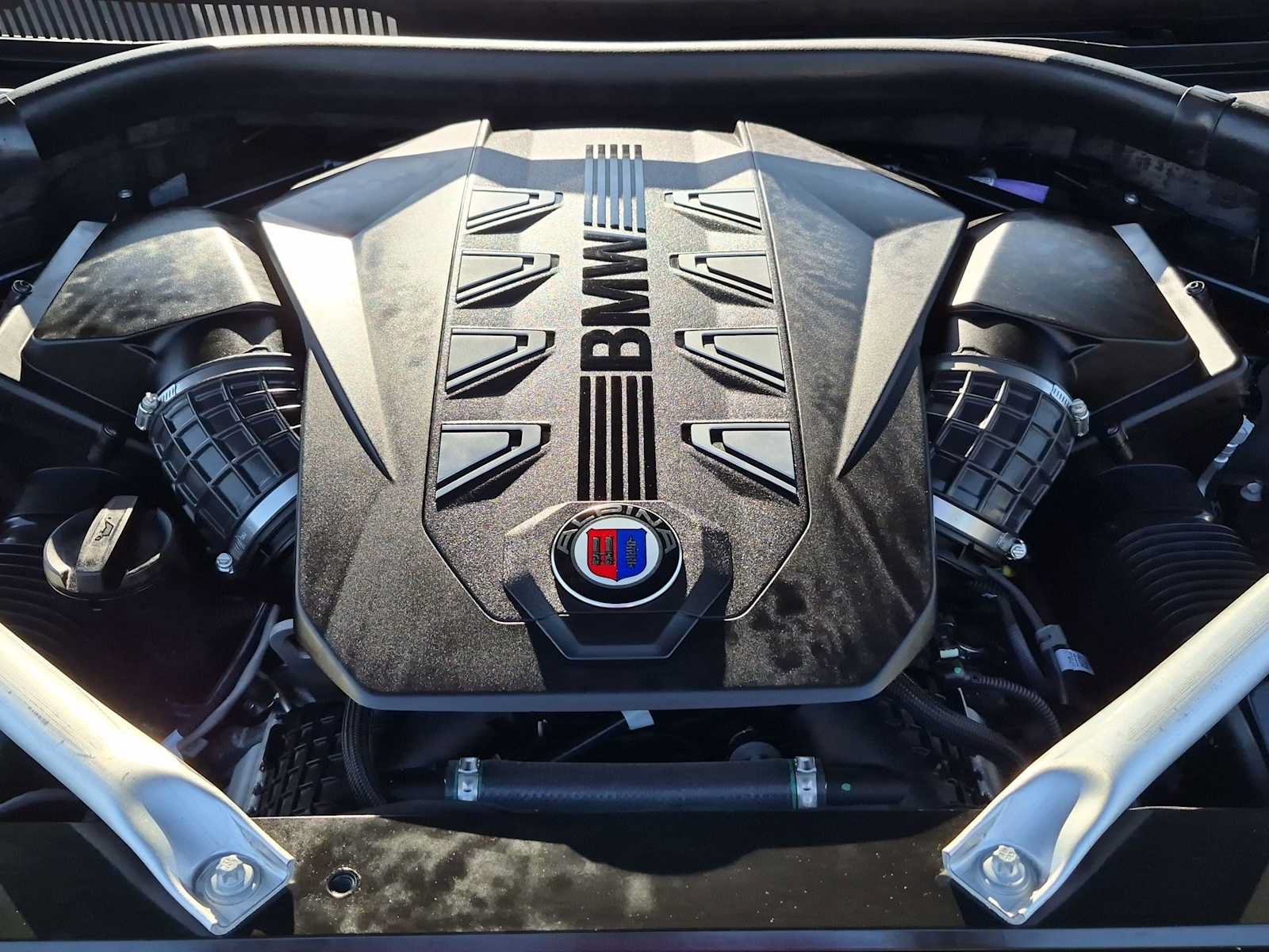 Used 2024 BMW ALPINA XB7 AWD/4WD image 15
