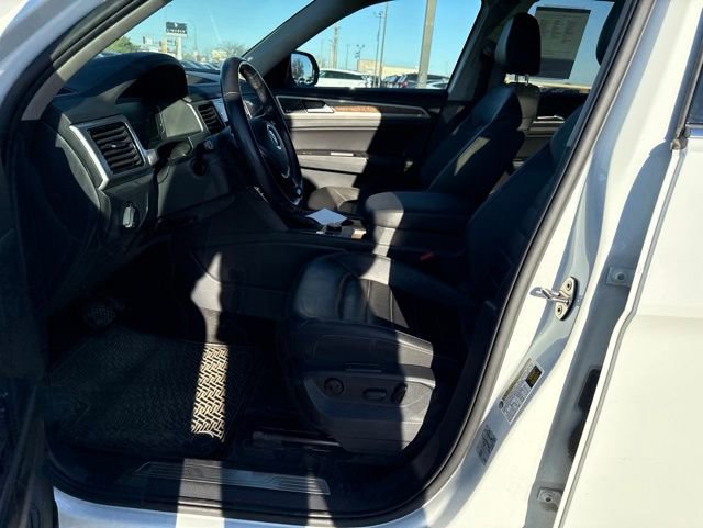 Used 2019 Volkswagen Atlas SEL Premium AWD/4WD image 2