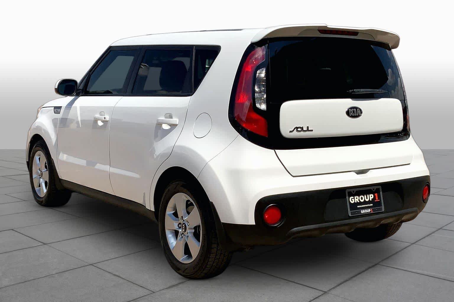Used 2017 Kia Soul FWD image 11