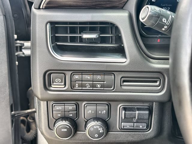 Certified 2024 Chevrolet Suburban Z71 w/ Luxury Package AWD/4WD image 17