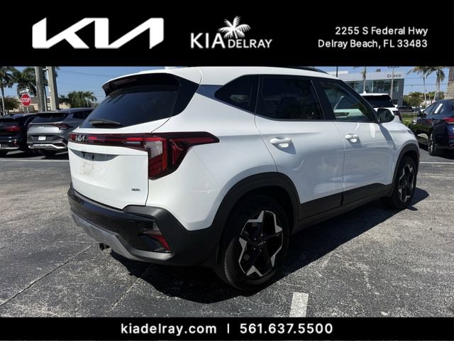 Used 2024 Kia Seltos EX image 3