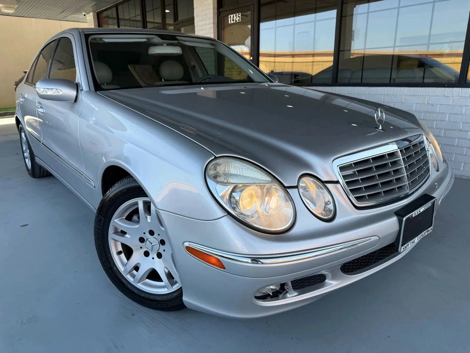 Used 2005 Mercedes-Benz E 320 Sedan image 1