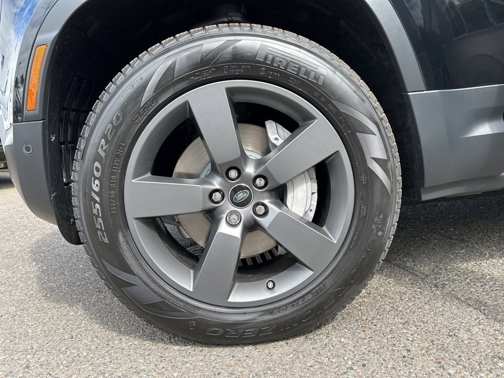 New 2025 Land Rover Defender 130 S image 28