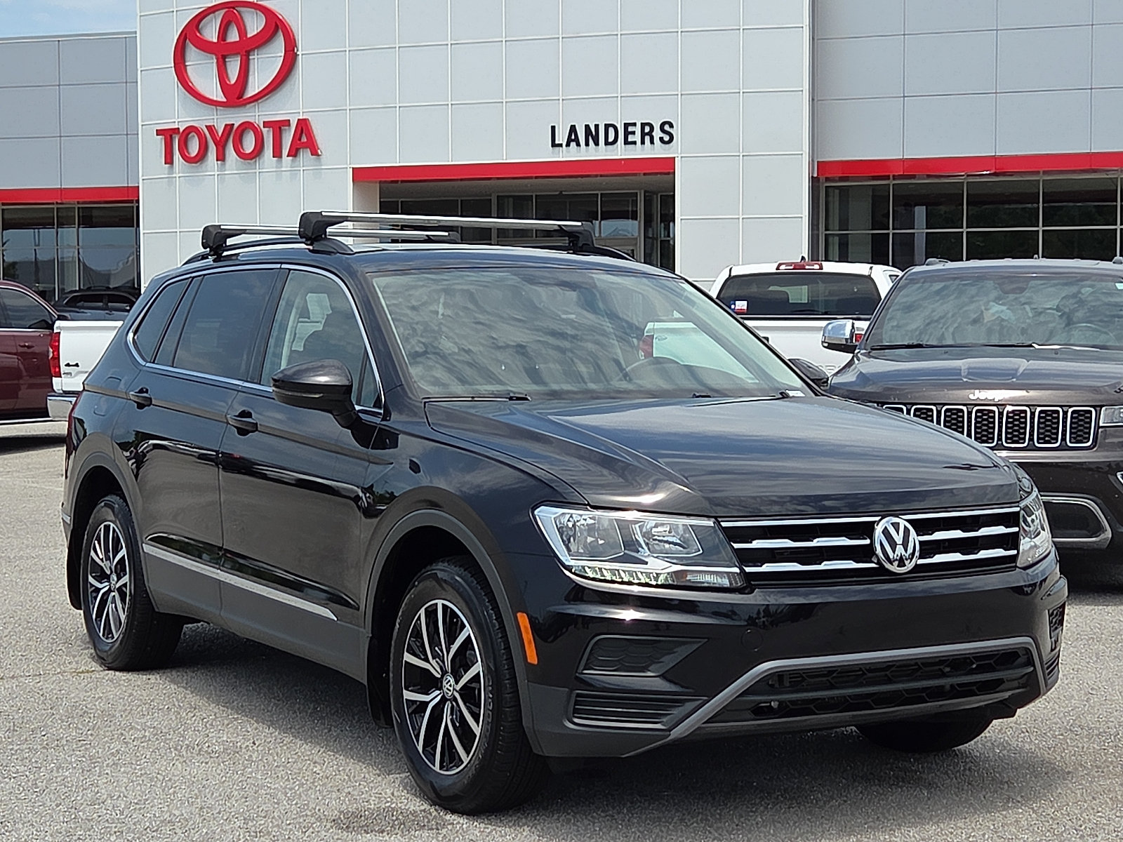 Used 2021 Volkswagen Tiguan SE