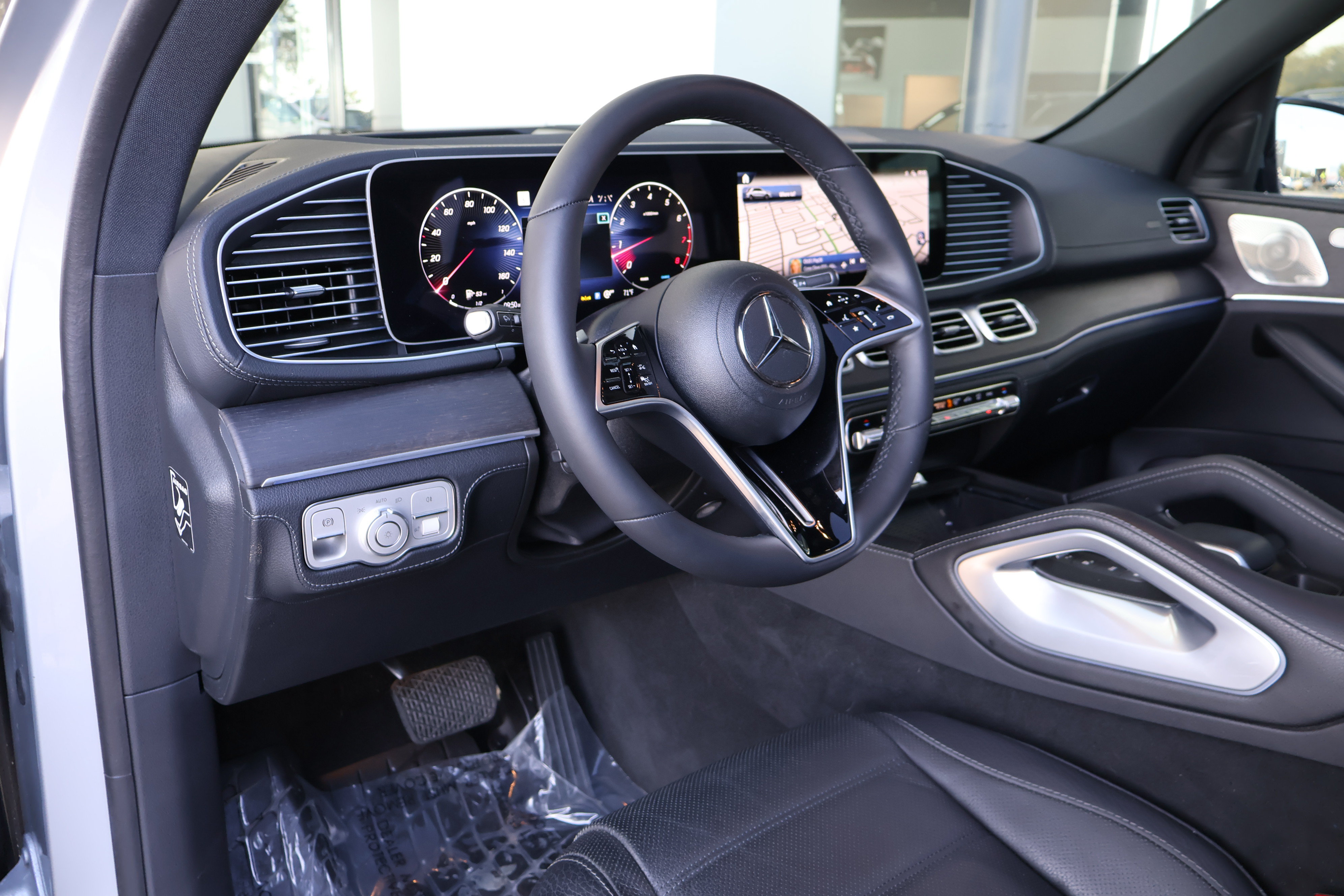 Certified 2024 Mercedes-Benz GLE 450 4MATIC image 12