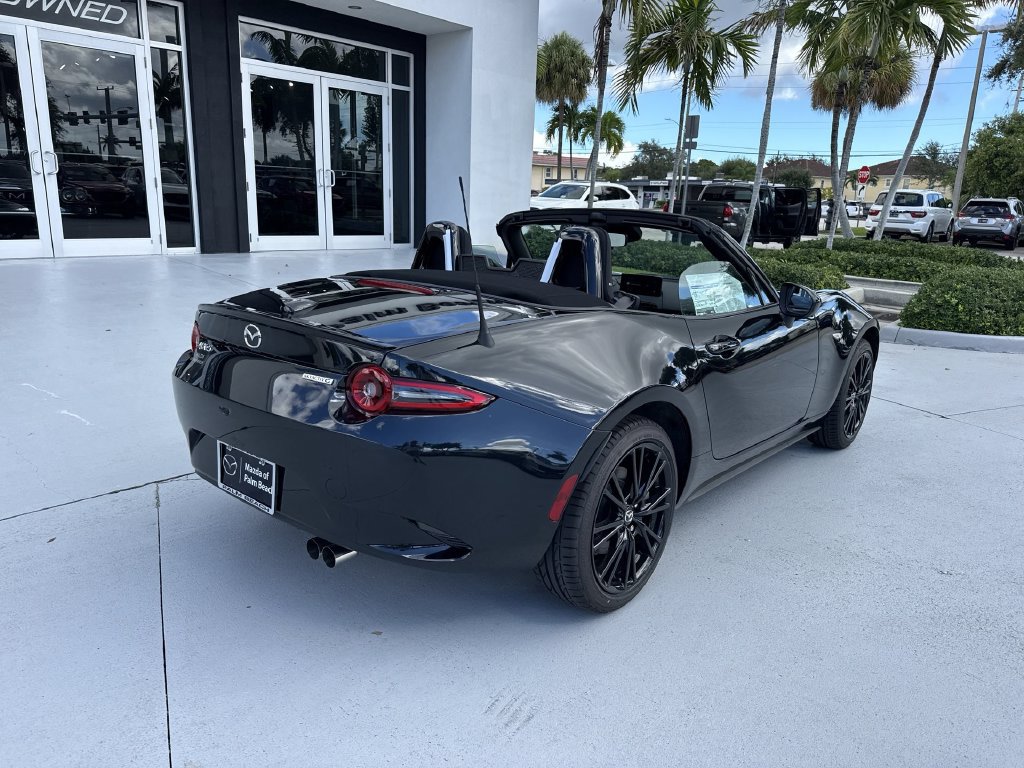 New 2026 MAZDA MX-5 Miata Club w/ Interior Package RWD image 3