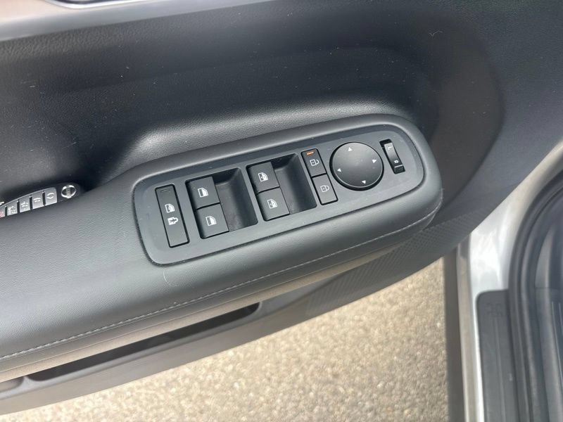 Used 2024 Hyundai Santa Fe SEL FWD image 28