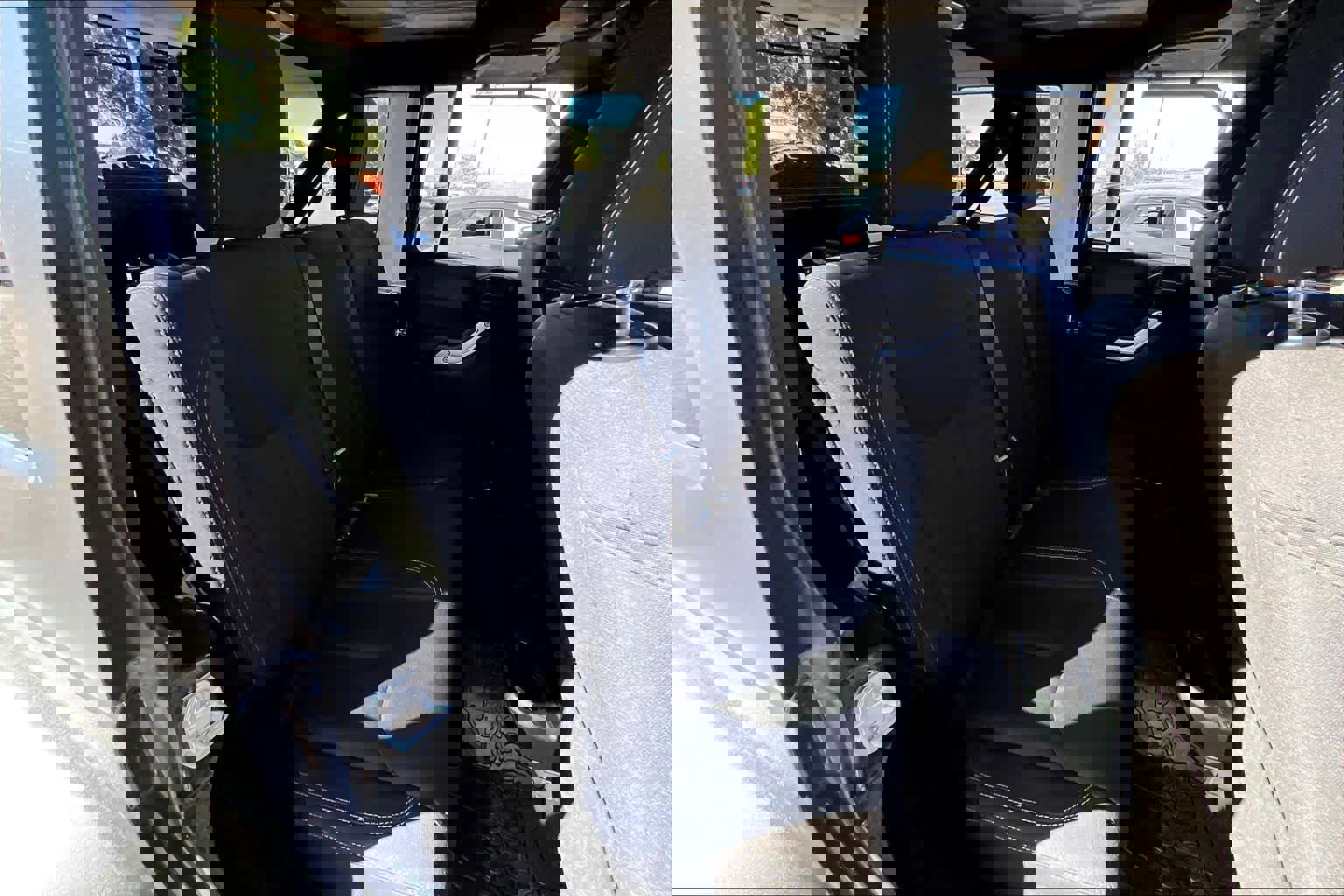 Used 2016 Jeep Wrangler Unlimited Rubicon w/ Connectivity Group image 16