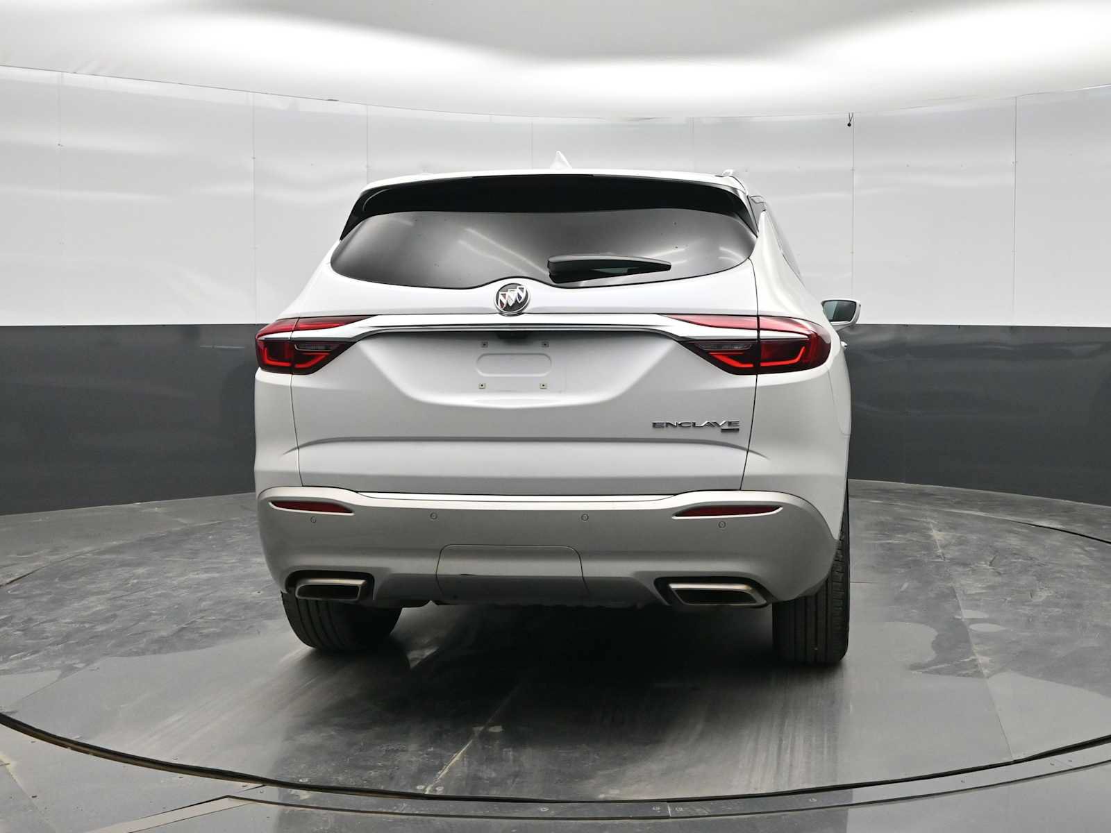 Used 2019 Buick Enclave Avenir w/ Avenir Technology Package AWD/4WD image 6