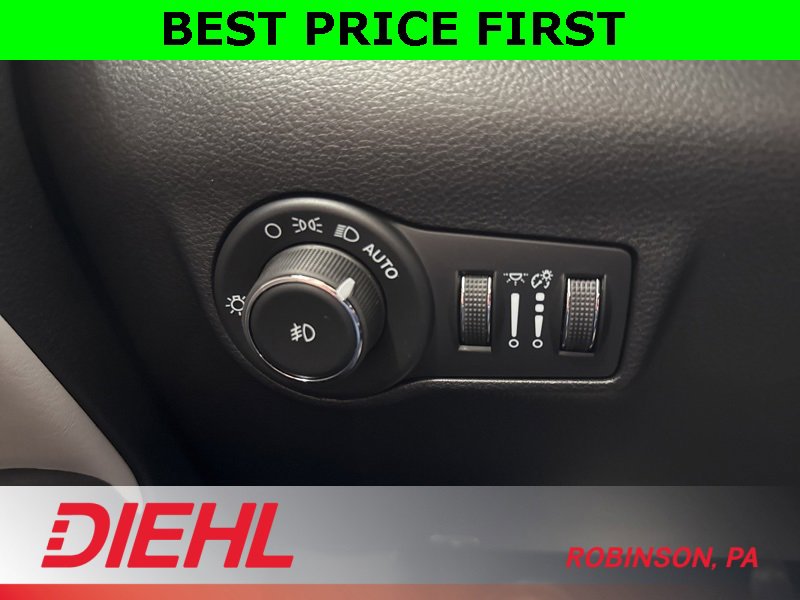 New 2026 Jeep Compass Limited image 23